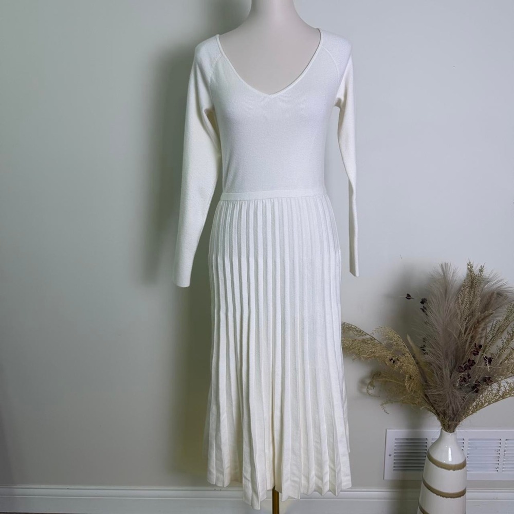 Ann Taylor Long Sleeve Pleated Knit Sweater Midi Dress Off-White Cream Small